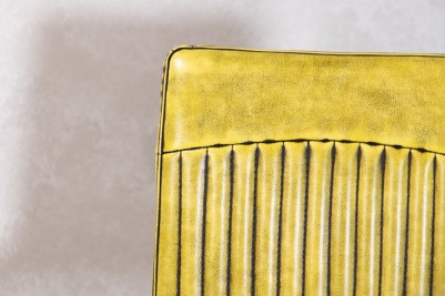mini-goodwood-yellow-backrest